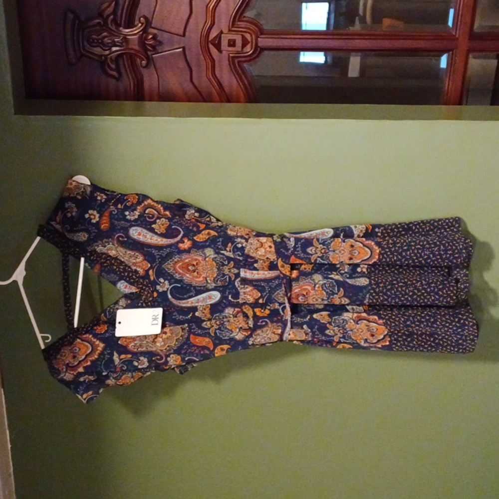 NWT DR2 Ruffle Dress - Picture 2 of 8